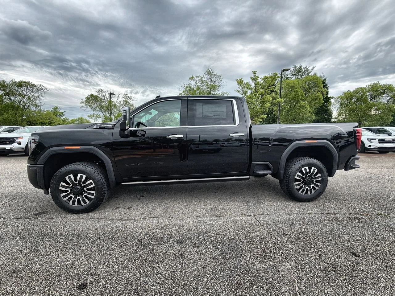 New 2026 Onyx Black GMC Denali Ultimate image 5