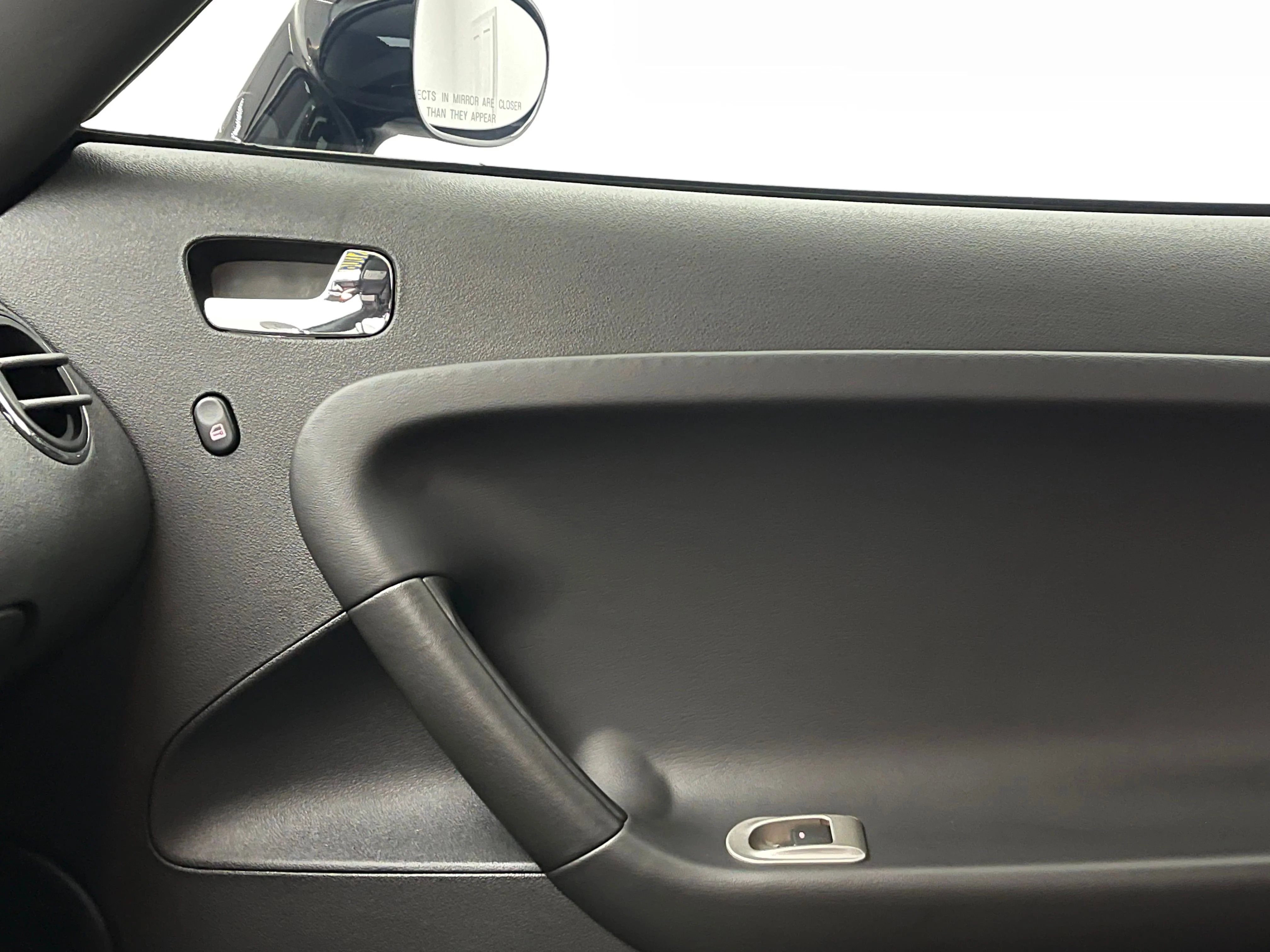 Used 2009 Mysterious (Black) Pontiac GXP image 28