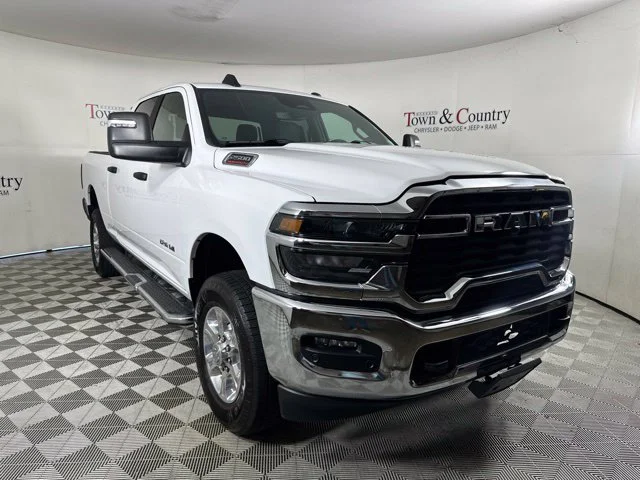 Used 2026 White Ram Big Horn image 3