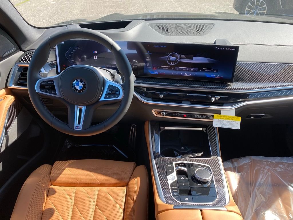 2026 BMW X5 M60i - Photo 11