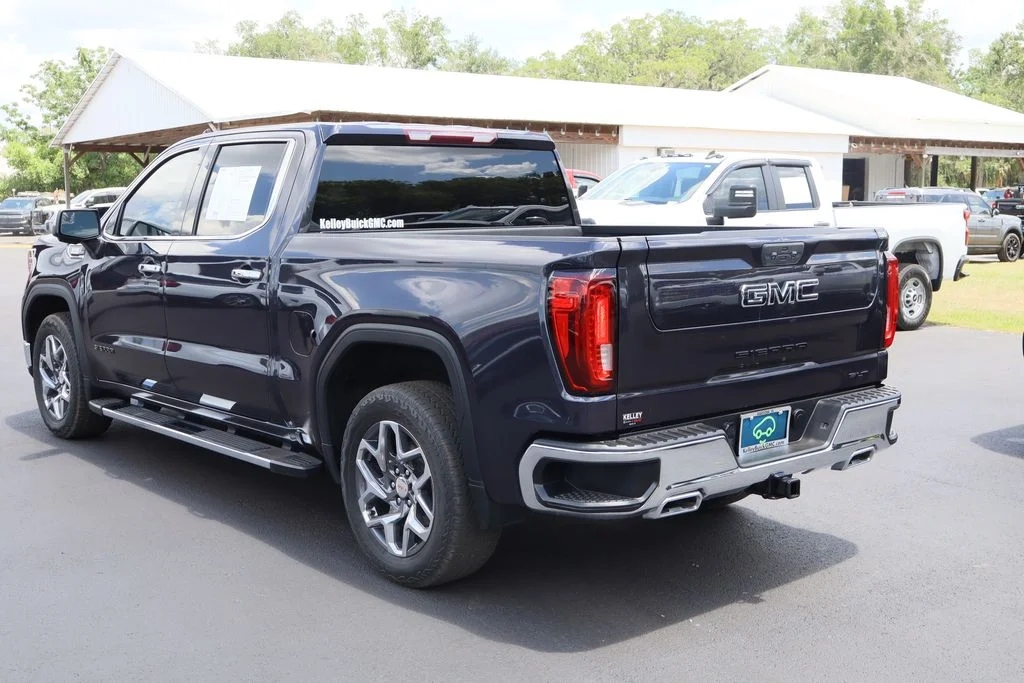Used 2023 Silver GMC SLT image 7