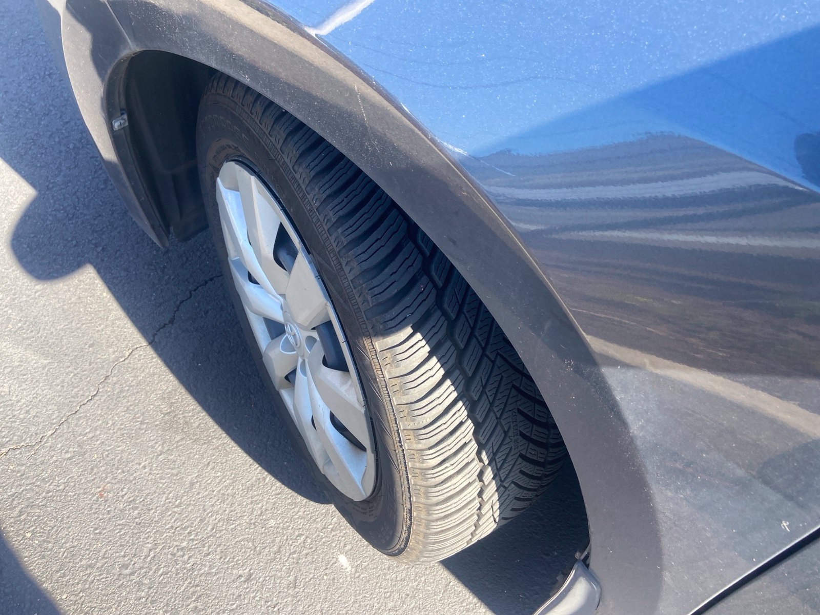 Used 2015 Slate Metallic Toyota L image 7