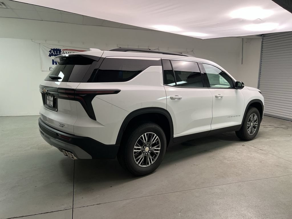 2026 Chevrolet Traverse LT - Photo 8