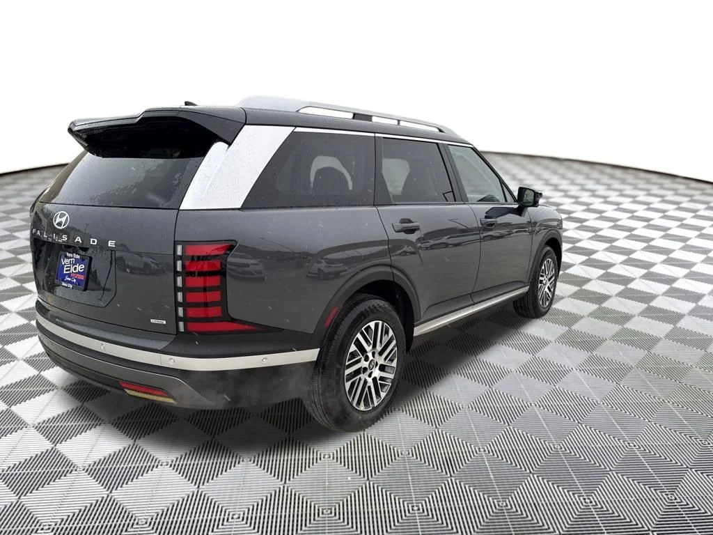 New 2026 Gray Hyundai SEL Premium image 5