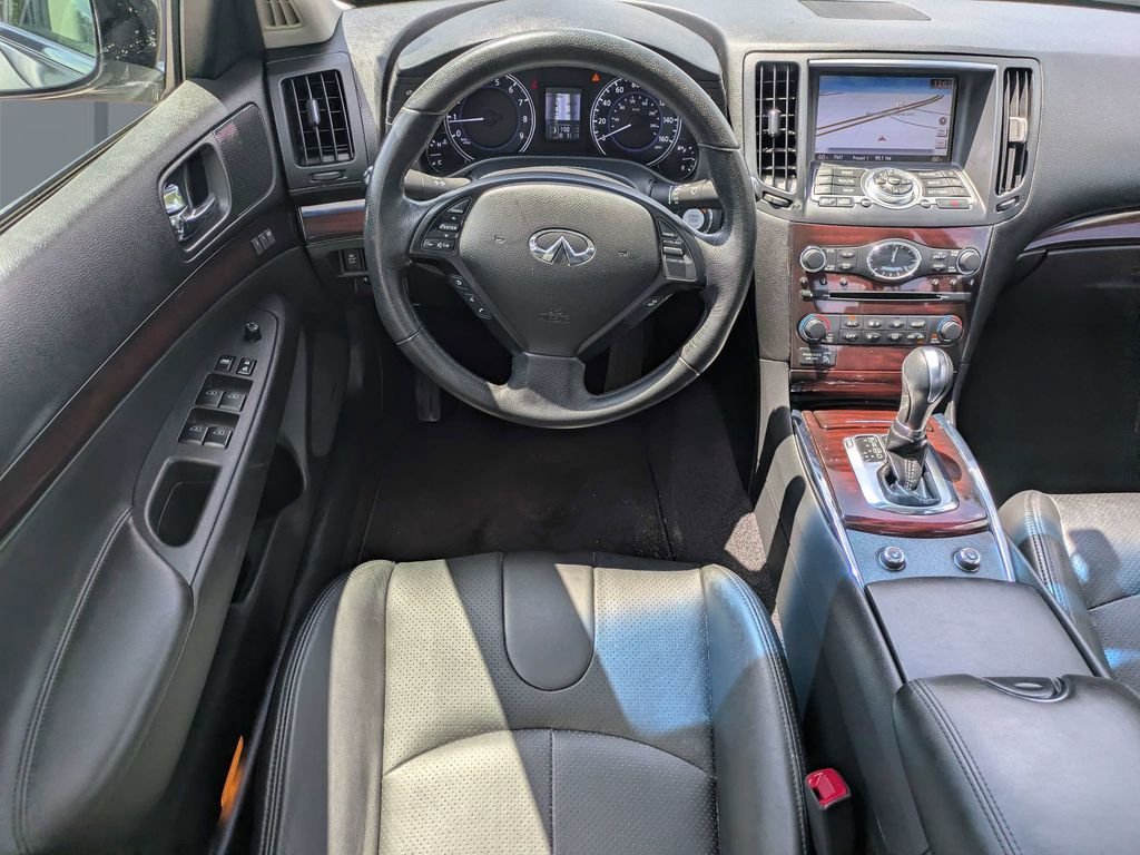 Used 2011 Gray INFINITI Journey image 14