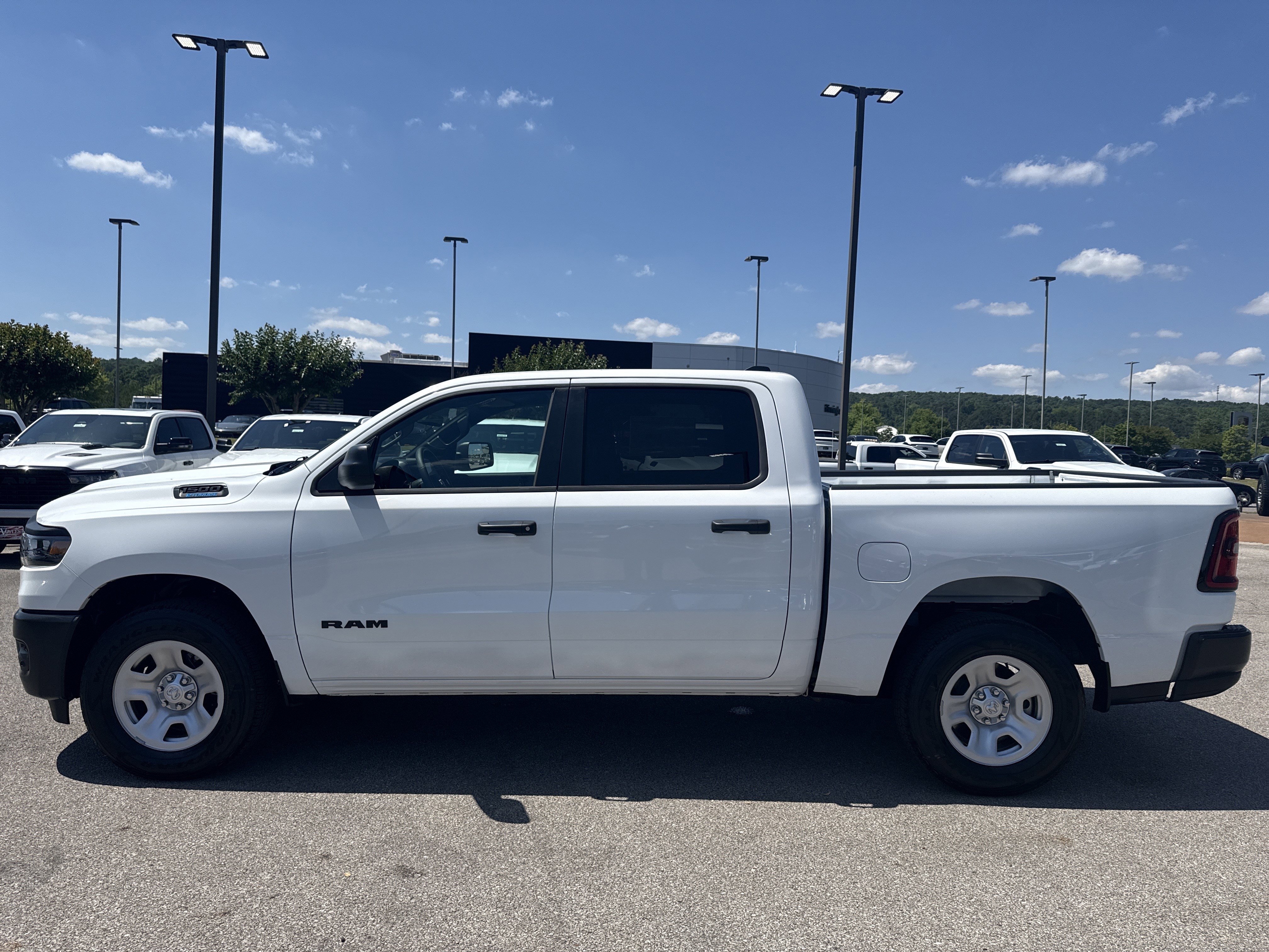 New 2026 Bright White Clear-Coat Exterior Paint RAM Tradesman image 4