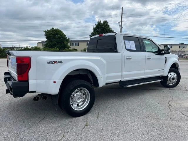 Used 2020 White Ford Lariat image 6