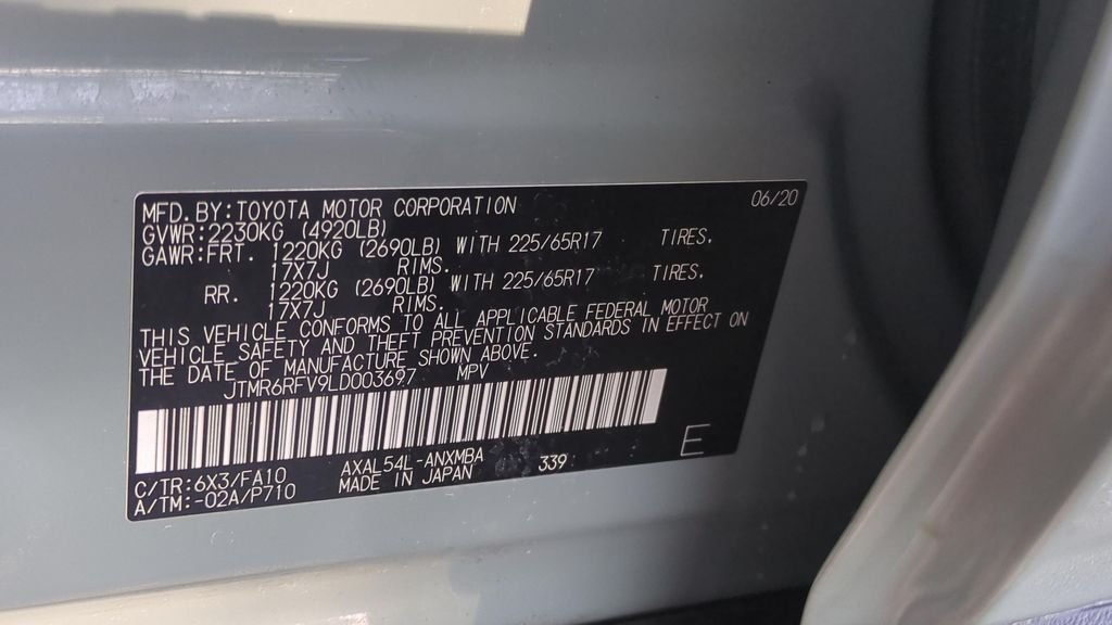 Used 2020  Toyota XLE image 24