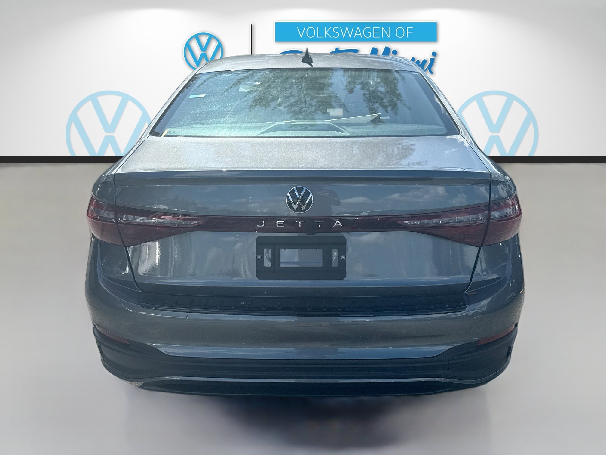 New 2027 Platinum Volkswagen S image 6