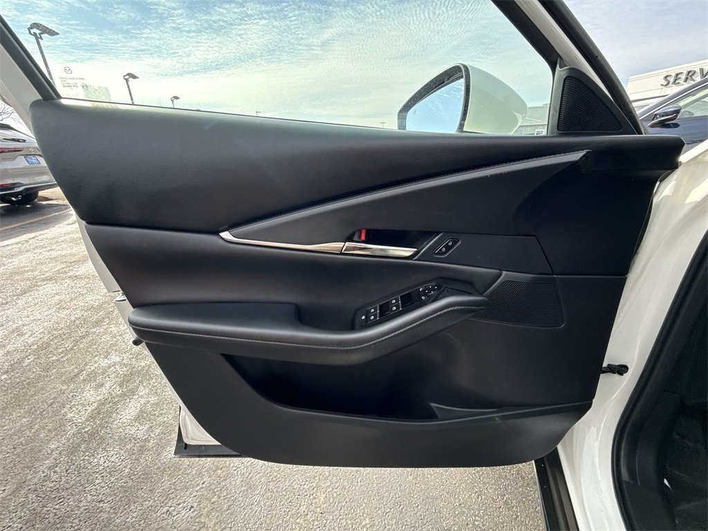2023 MAZDA CX-30 - Image 11