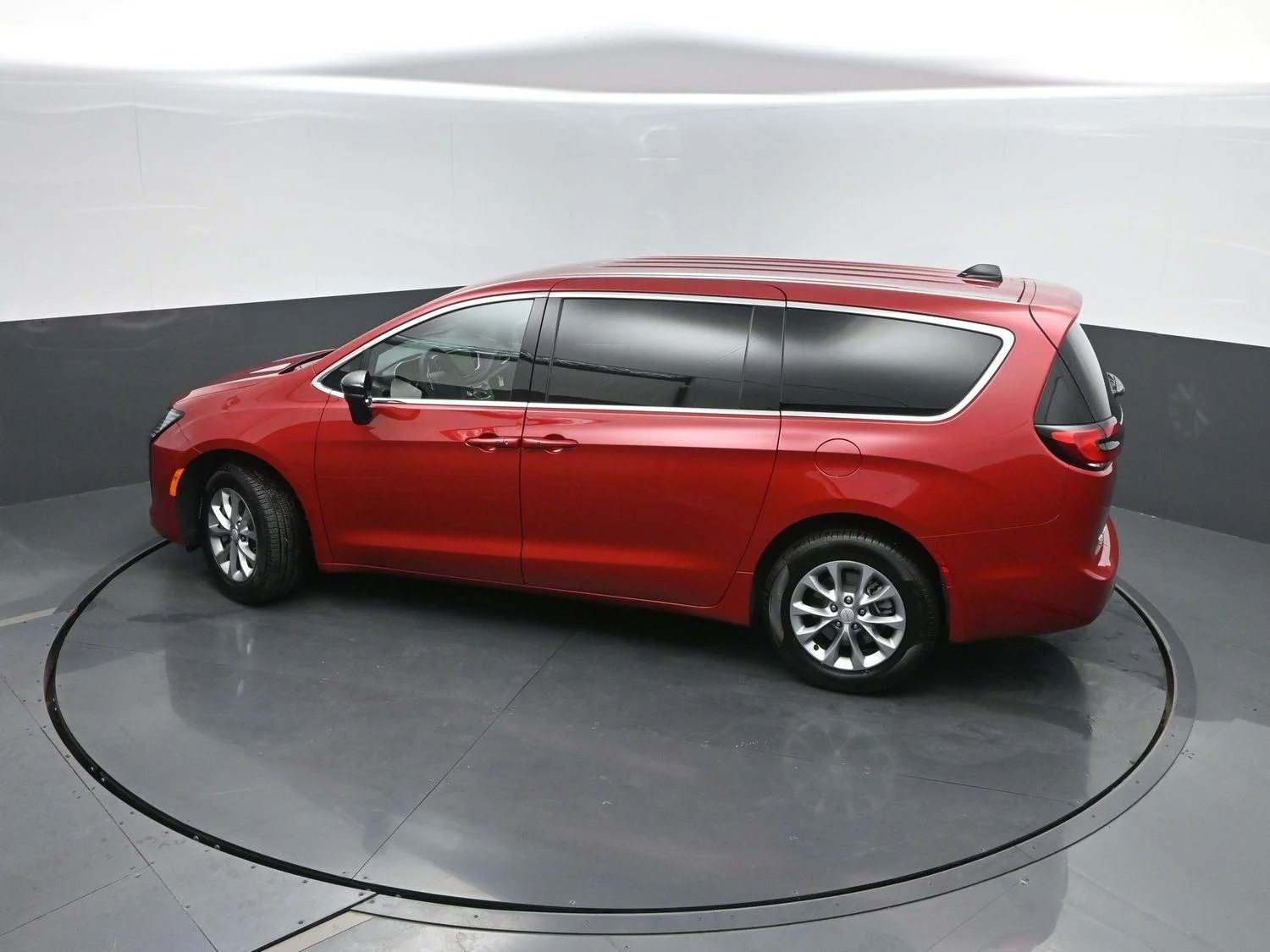 2027 Chrysler Pacifica Select - Photo 38