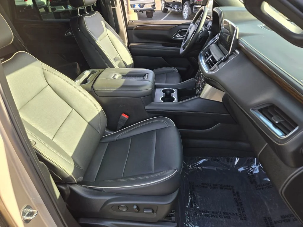 Used 2021 EMPIRE BEIGE METALLIC Chevrolet Premier image 16