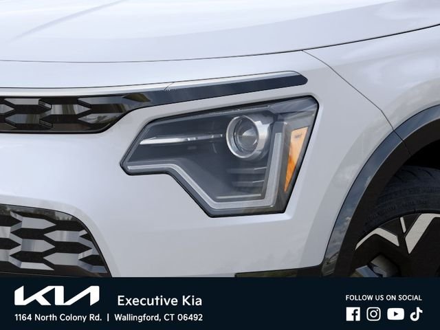 New 2026 White Kia Wind image 10