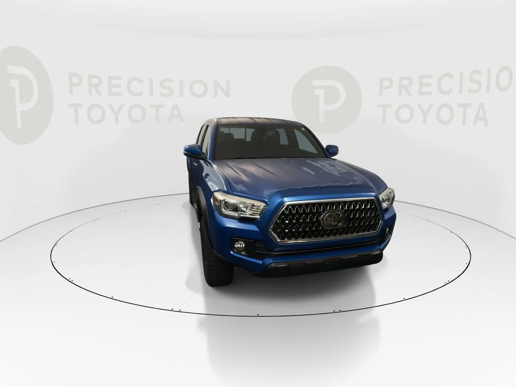 Used 2018 Blazing Blue Toyota TRD Off-Road image 4