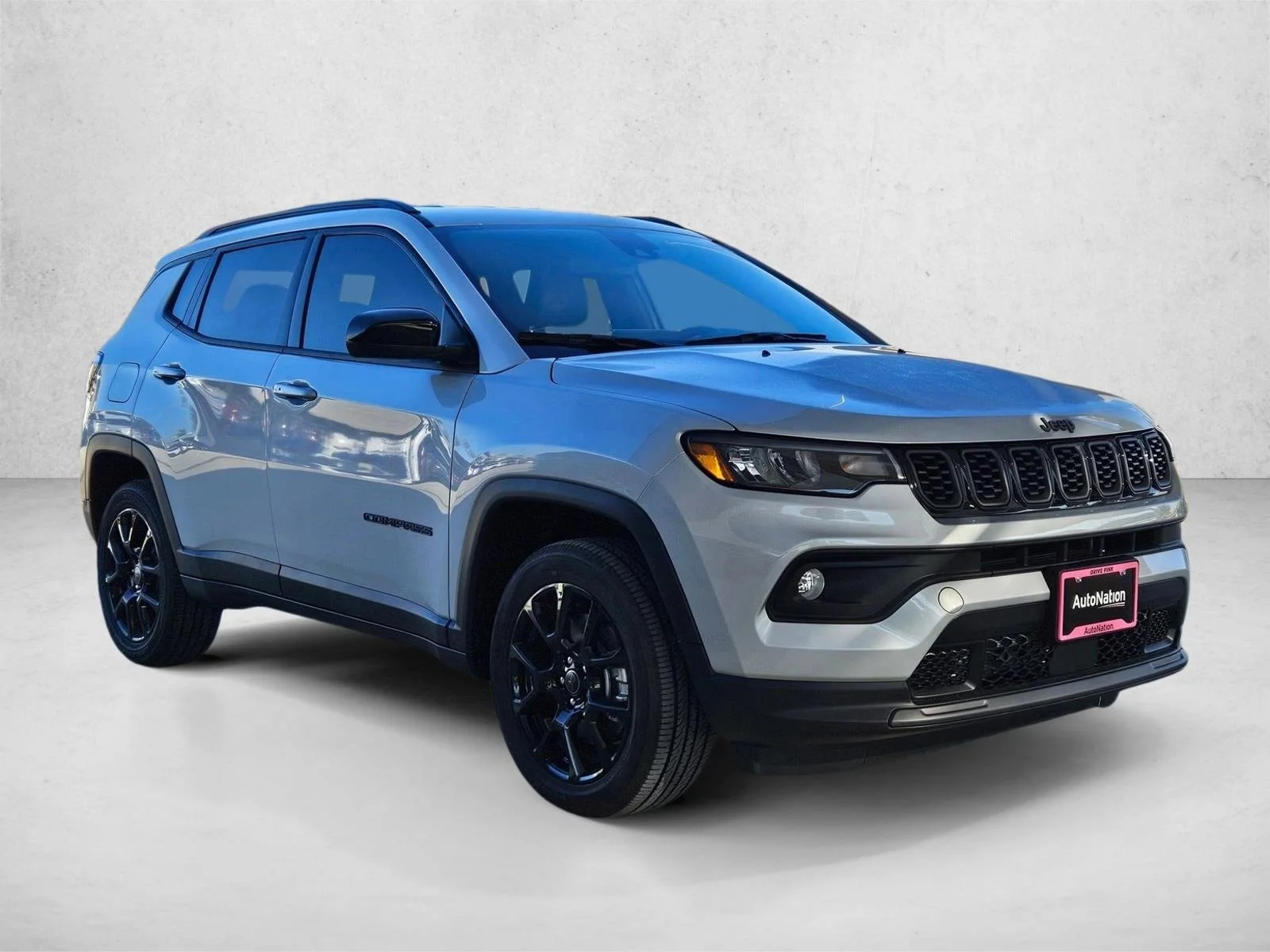 New 2026 Silver Zynith Metallic Clear-Coat Exterior Paint Jeep Latitude Altitude image 7