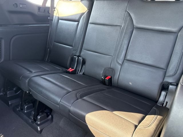 Used 2022 Black Chevrolet Z71 image 18