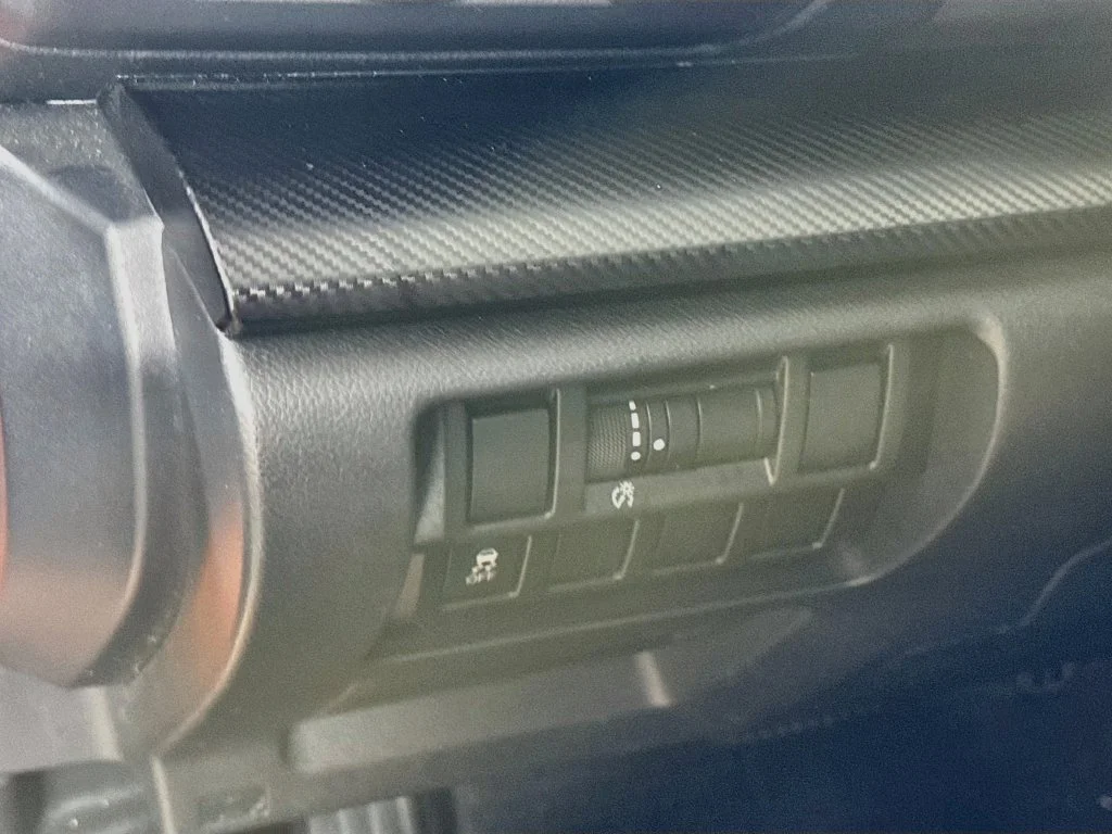 Used 2018 Orange Subaru 2.0i Premium image 10