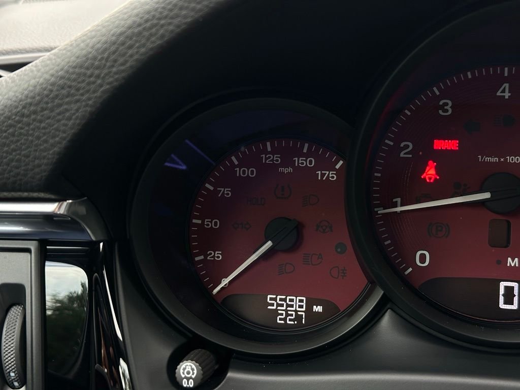 Used 2026 Red Porsche  image 9