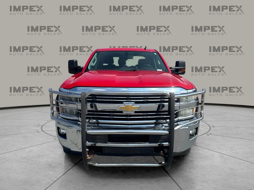Used 2015 Red Chevrolet LT image 8