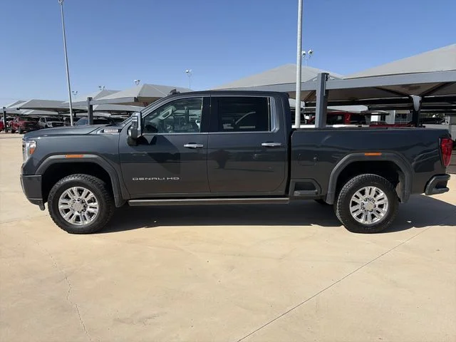 Used 2021 Green GMC Denali image 4