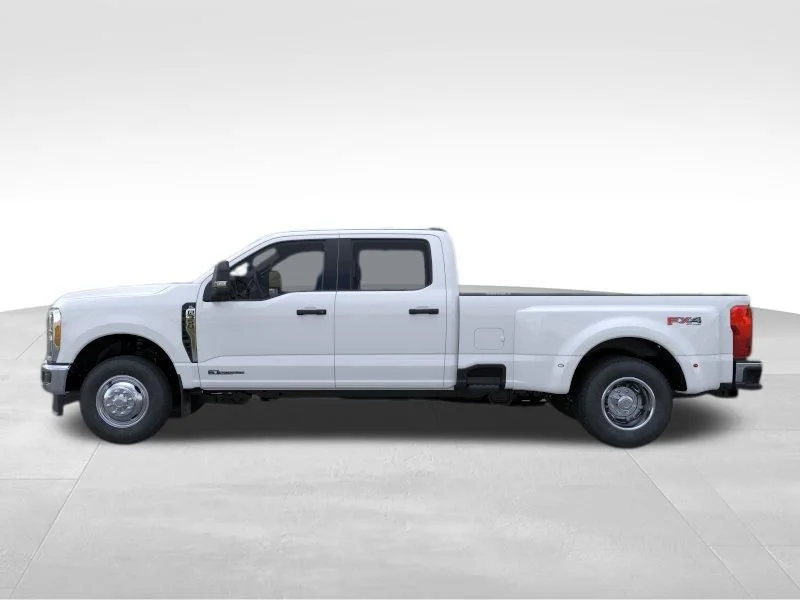 New 2026 White Ford XL image 3