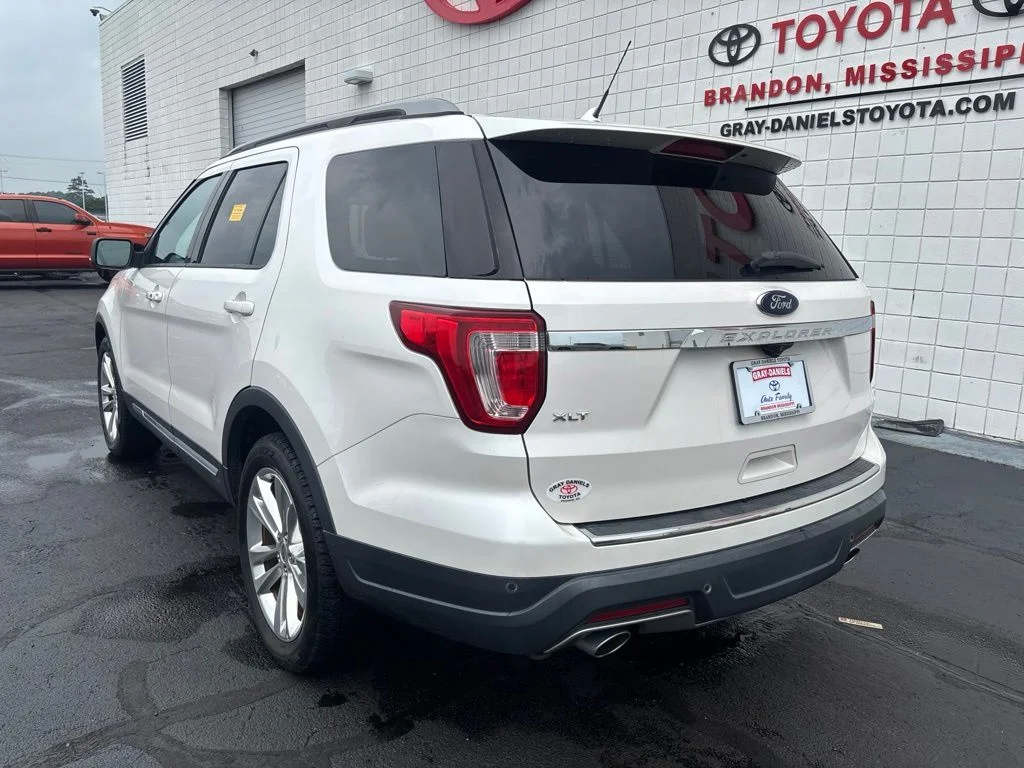 Used 2018 White Ford XLT image 6