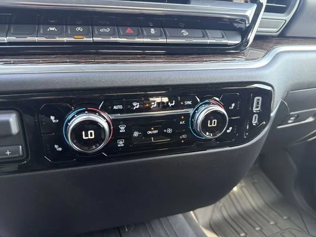 New 2026 Summit White GMC SLE image 27