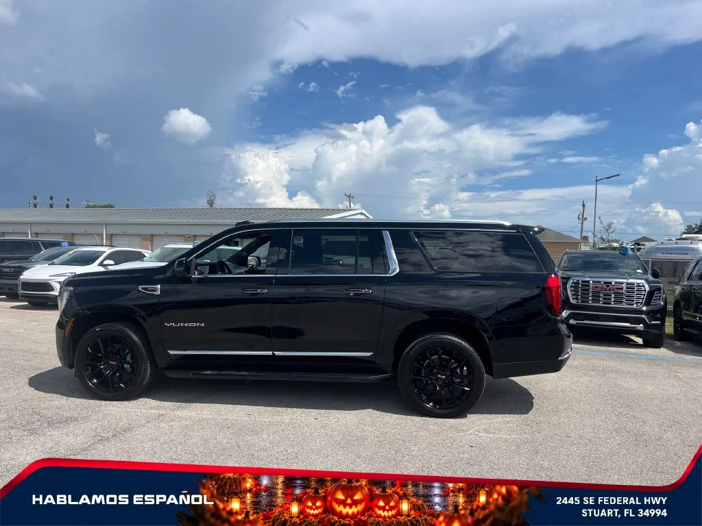 New 2026 Onyx Black GMC Elevation image 8