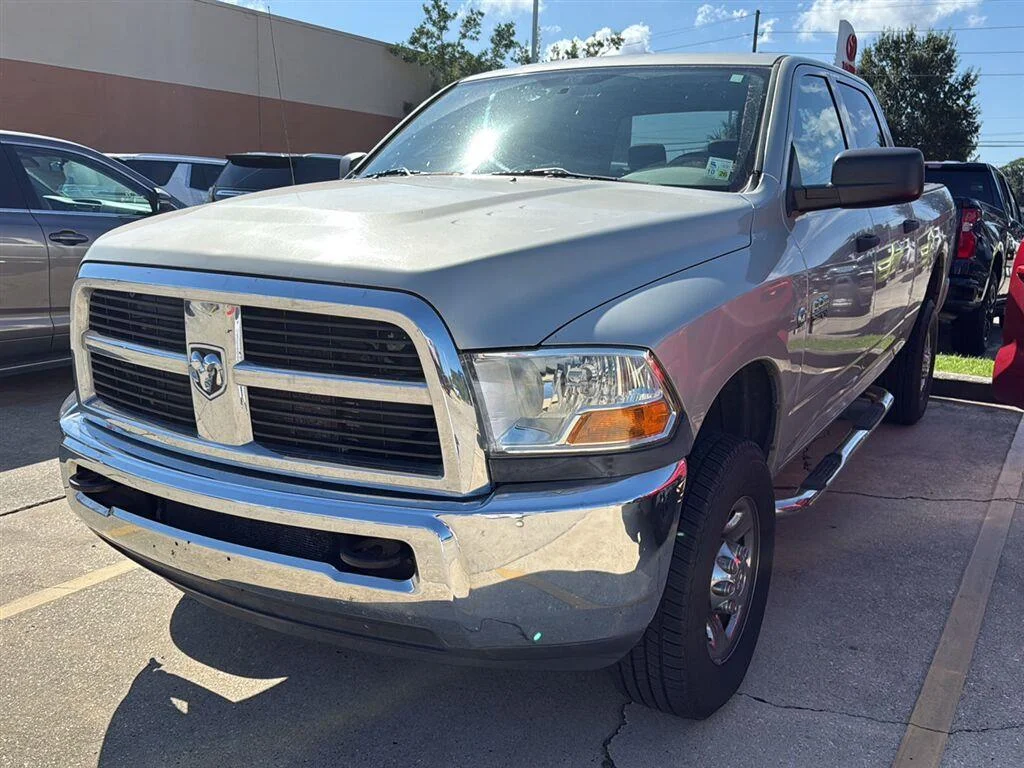 Used 2010 BEIGE DAIMLER DODGE  image 1