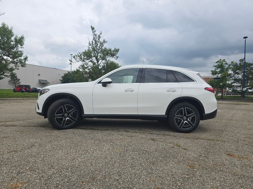 New 2027 Polar White Mercedes-Benz GLC 300 image 14