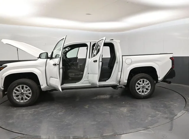 New 2026 Ice Cap Toyota  SR image 37