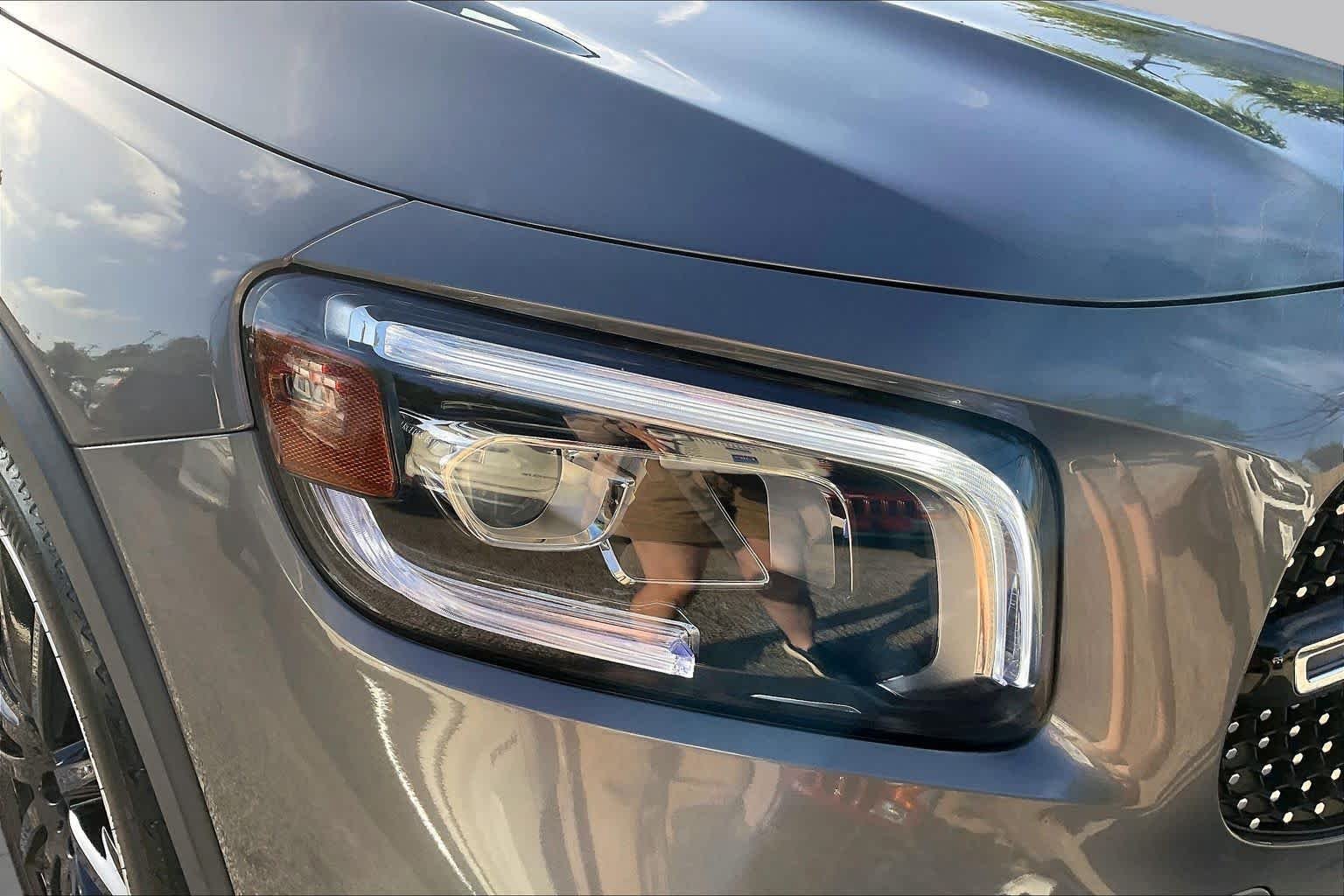 Used 2020 Mountain Grey Metallic Mercedes-Benz GLB 250 image 27
