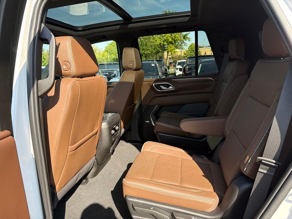 Used 2024 Beige Chevrolet High Country image 19