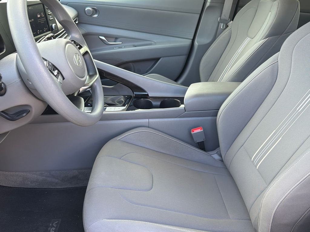 Certified Used 2025 Gray Hyundai Blue image 18