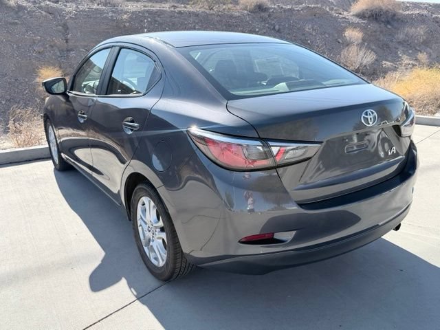 Used 2018 Gray Toyota MID BLUE BLACK image 6