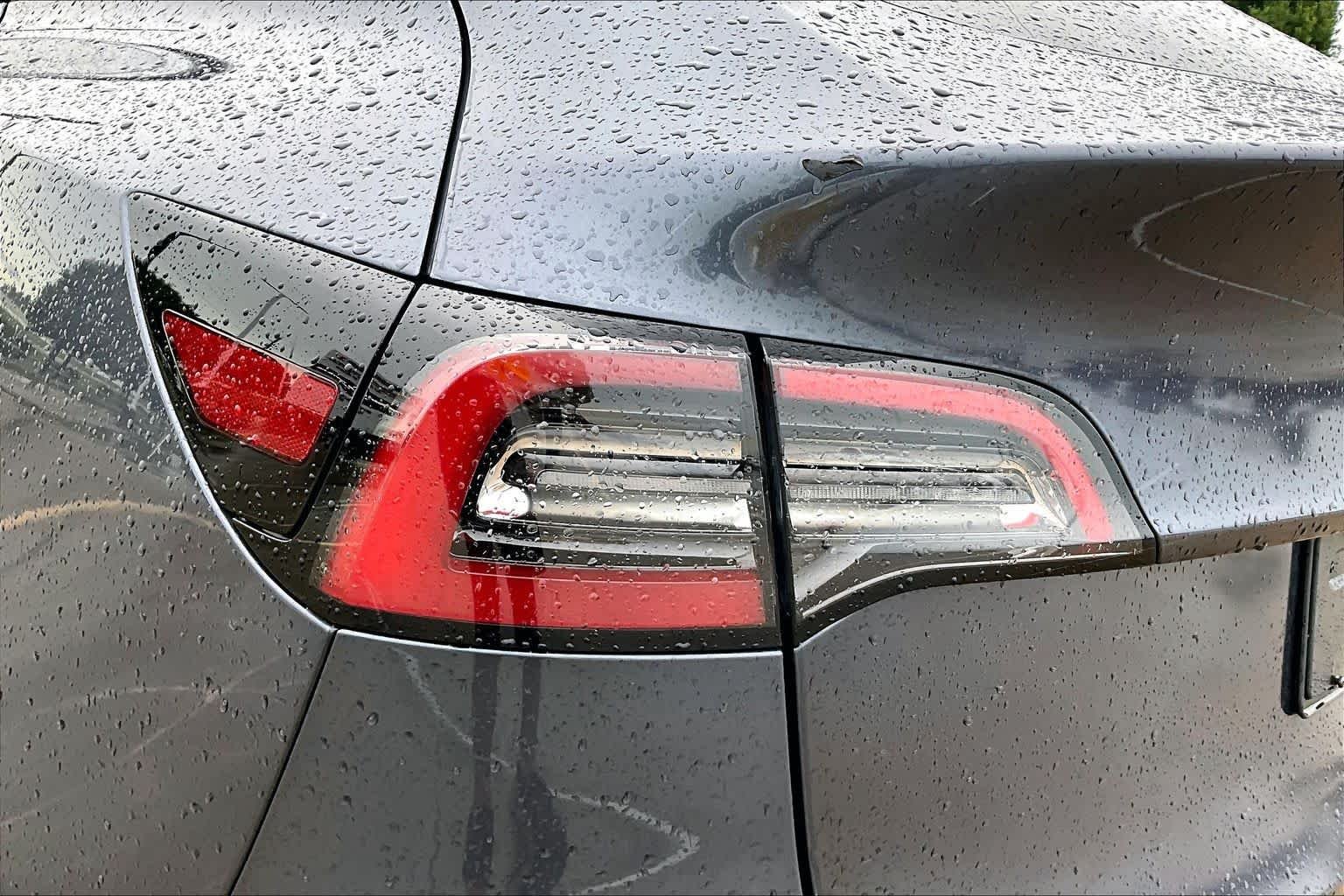 Used 2023 Midnight Silver Metallic Tesla Long Range image 26