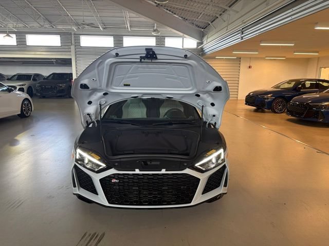 Used 2023 Suzuka Gray Metallic Audi V10 performance image 10