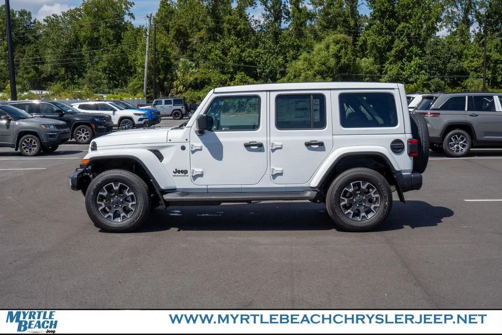 New 2026 Bright White Clear-Coat Exterior Paint Jeep Sahara image 3