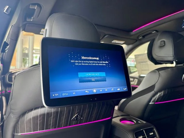 New 2026 Moonlight White Metallic Mercedes-Benz Maybach GLS 600 image 32