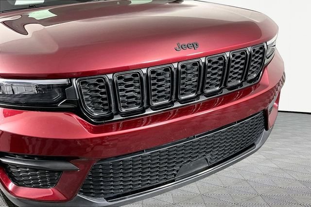 Used 2025 Red Jeep Altitude X image 31