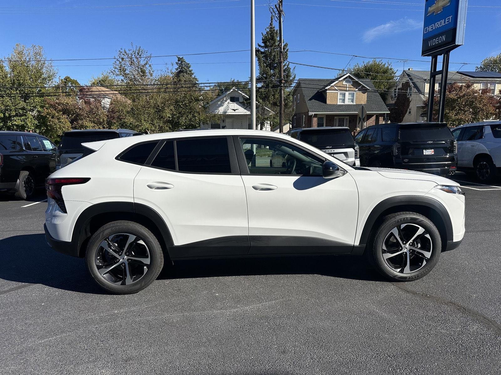 2026 Chevrolet Trax RS - Photo 8