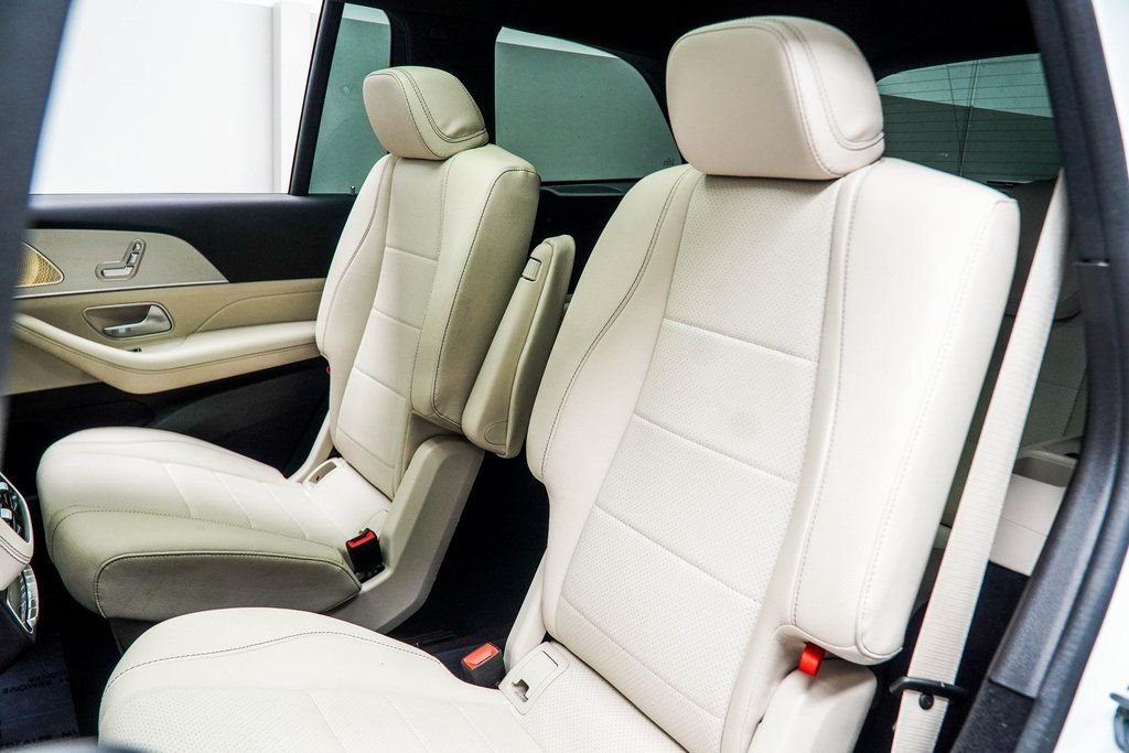 Used 2025 White Mercedes-Benz GLS 450 image 46