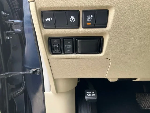 Used 2019 Blue INFINITI LUXE image 9