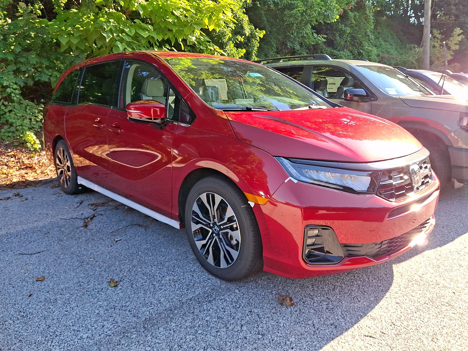 New 2027 Radiant Red Metallic II Honda Elite image 3