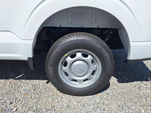 New 2026 Oxford White Ford XL image 38