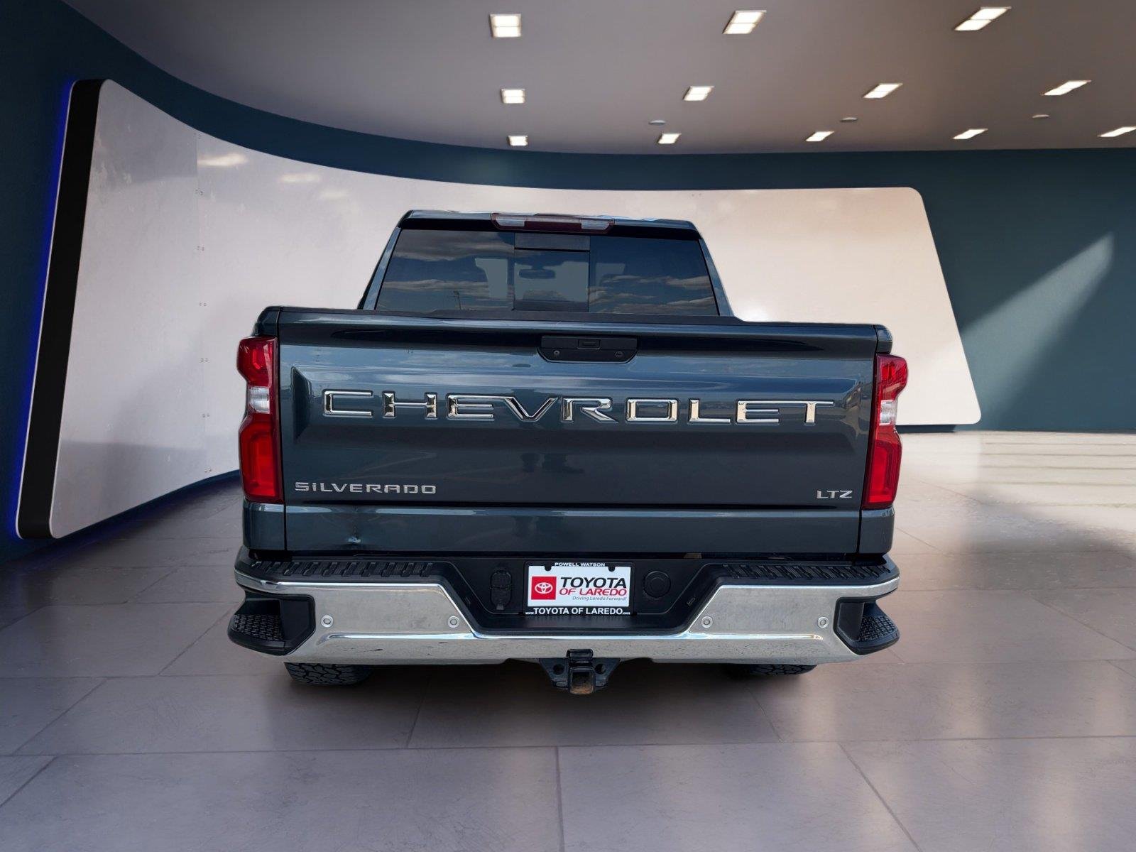 Used 2020 Shadow Gray Metallic Chevrolet LTZ image 4