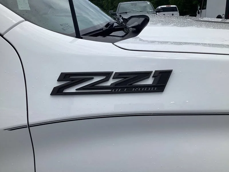 Used 2022 Summit White Chevrolet RST image 11