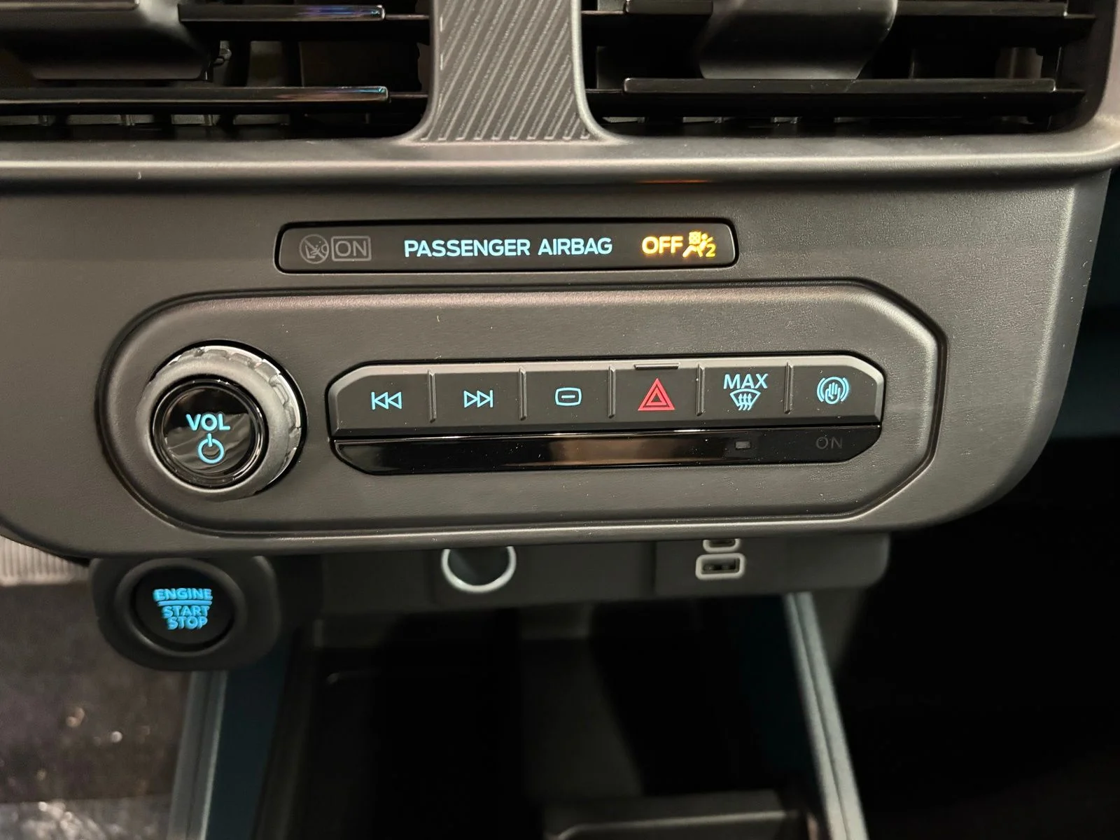 2025 Ford Maverick XLT - Photo 15