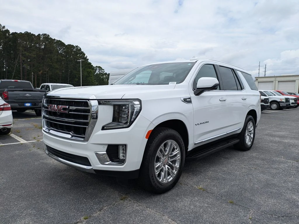 Certified Used 2024 Summit White GMC SLT image 8