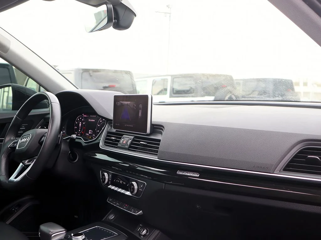 Used 2020 Mythos Black Metallic Audi Premium Plus image 21